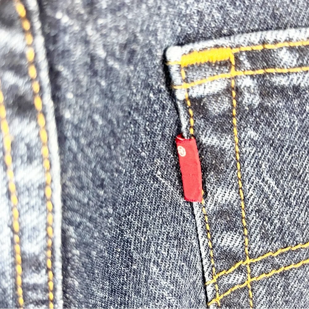 LEVI’S High Rise Button Fly Wedgie Straight Premium Denim Blue Jeans, Size 32 - Picture 8 of 16